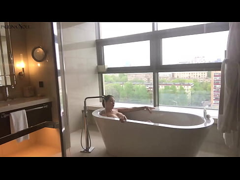 ❤️ Tremenda babe Passionately jerking off its pussy in u bagnu ❤❌ Super sex à noi ❌️❤