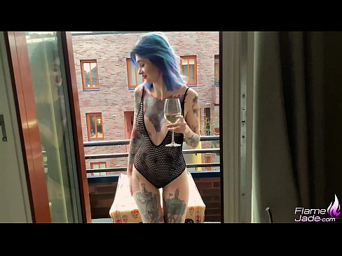 ❤️ Ragazza tremenda chì succhia cù una bocca è cazzo appassionatamente sottu à u celu apertu ❤❌ Super sex à noi ❌️❤